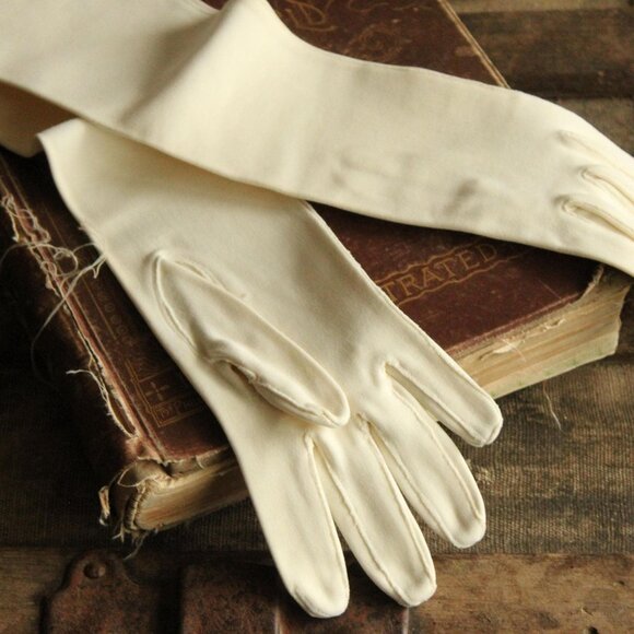 Vintage 1950s 1960s Gloves, White Opera Elbow Length - Picture 5 of 15